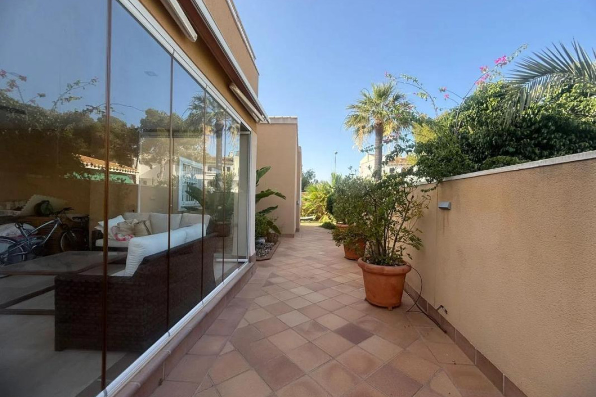 Herverkoop - Villa - Orihuela