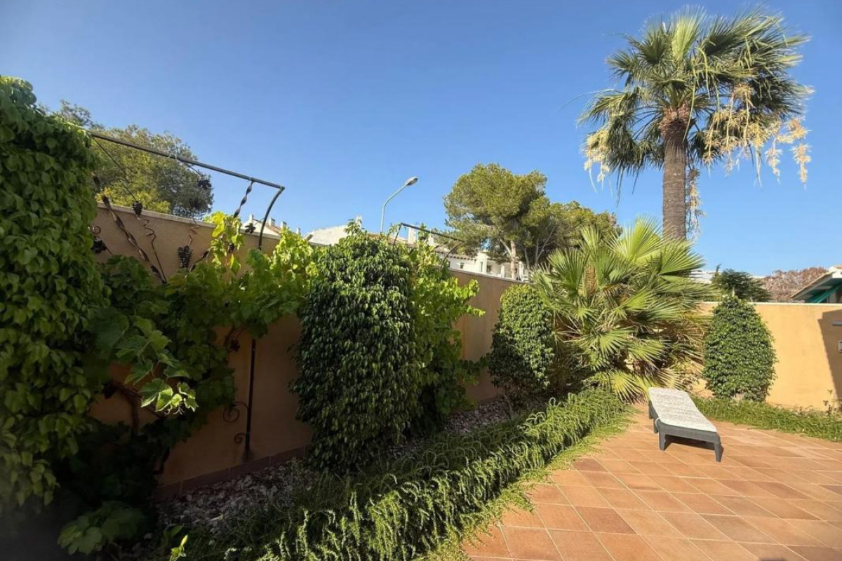 Herverkoop - Villa - Orihuela