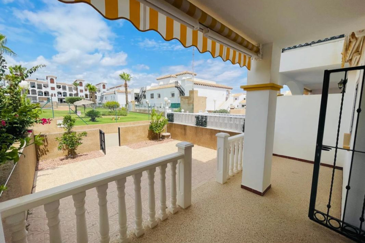 Herverkoop - casas - Orihuela