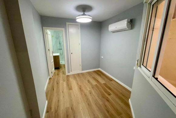 Herverkoop - Appartement  - Torrevieja - torrevieja