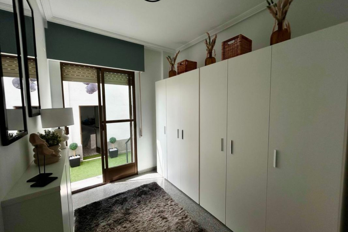 Reventa - Apartamento / piso - Orihuela