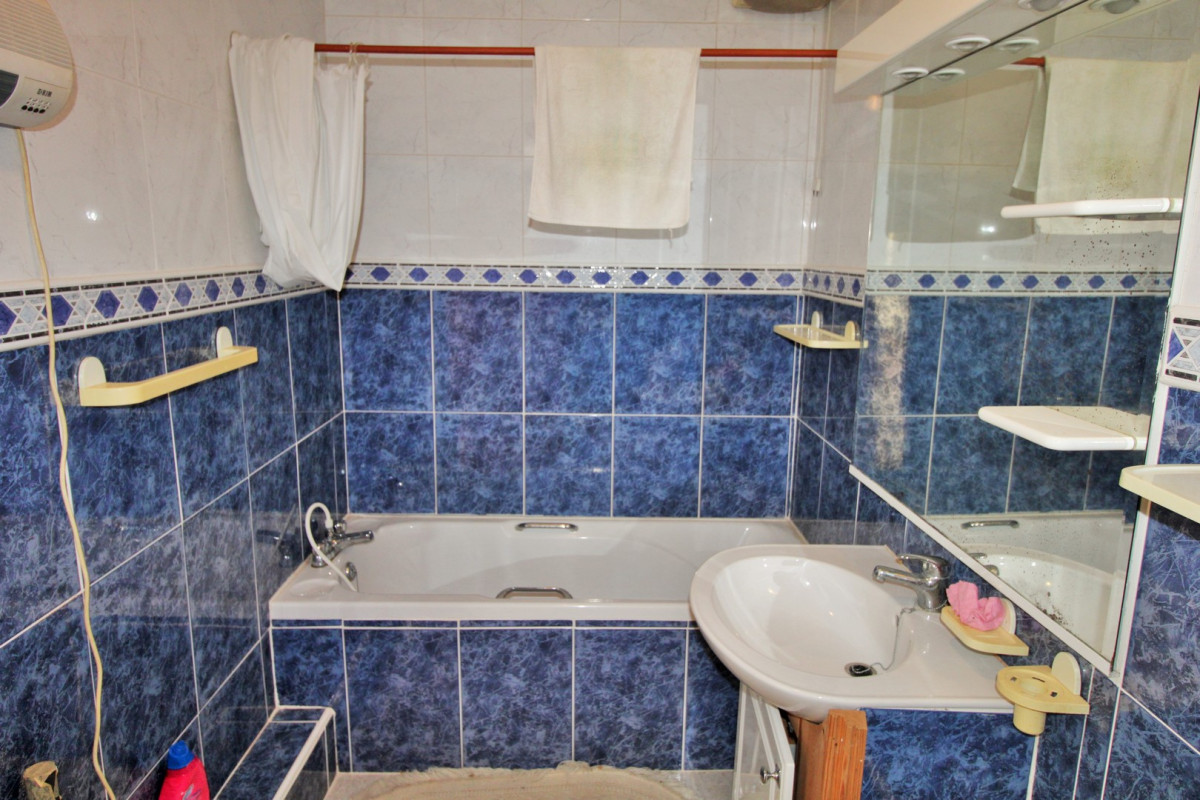 Resale - Townhouse - Villamartin