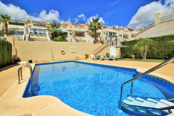 Resale - Townhouse - Villamartin