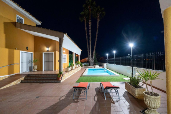 Reventa - House - Orihuela Costa - CAMPO