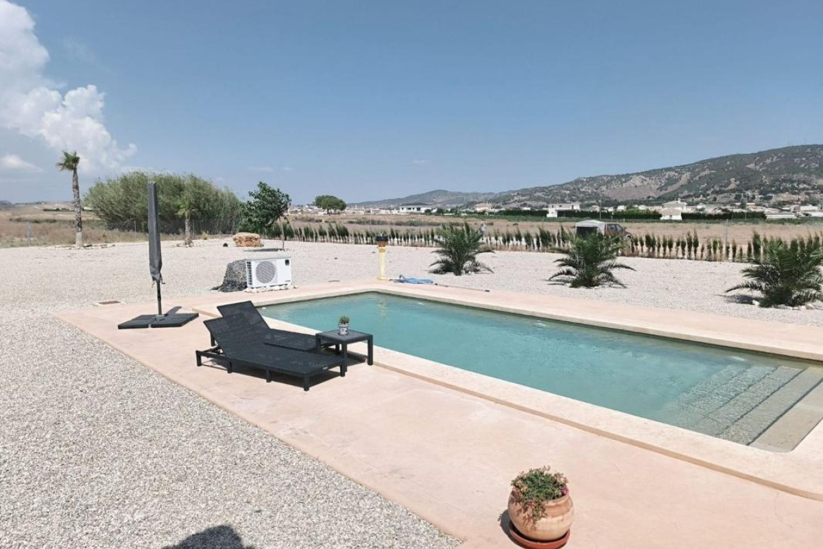 Resale - Villa - Pinoso
