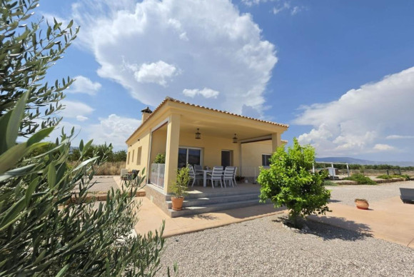 Resale - Villa - Pinoso