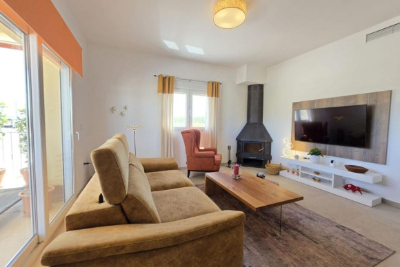 Resale - Villa - Pinoso
