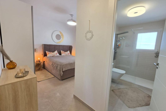 Resale - Villa - Pinoso