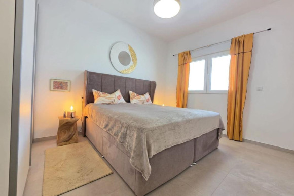 Resale - Villa - Pinoso
