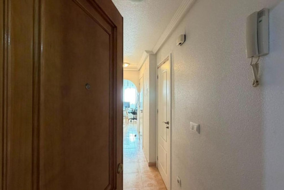 Resale - Apartment  - Torrevieja - torrevieja