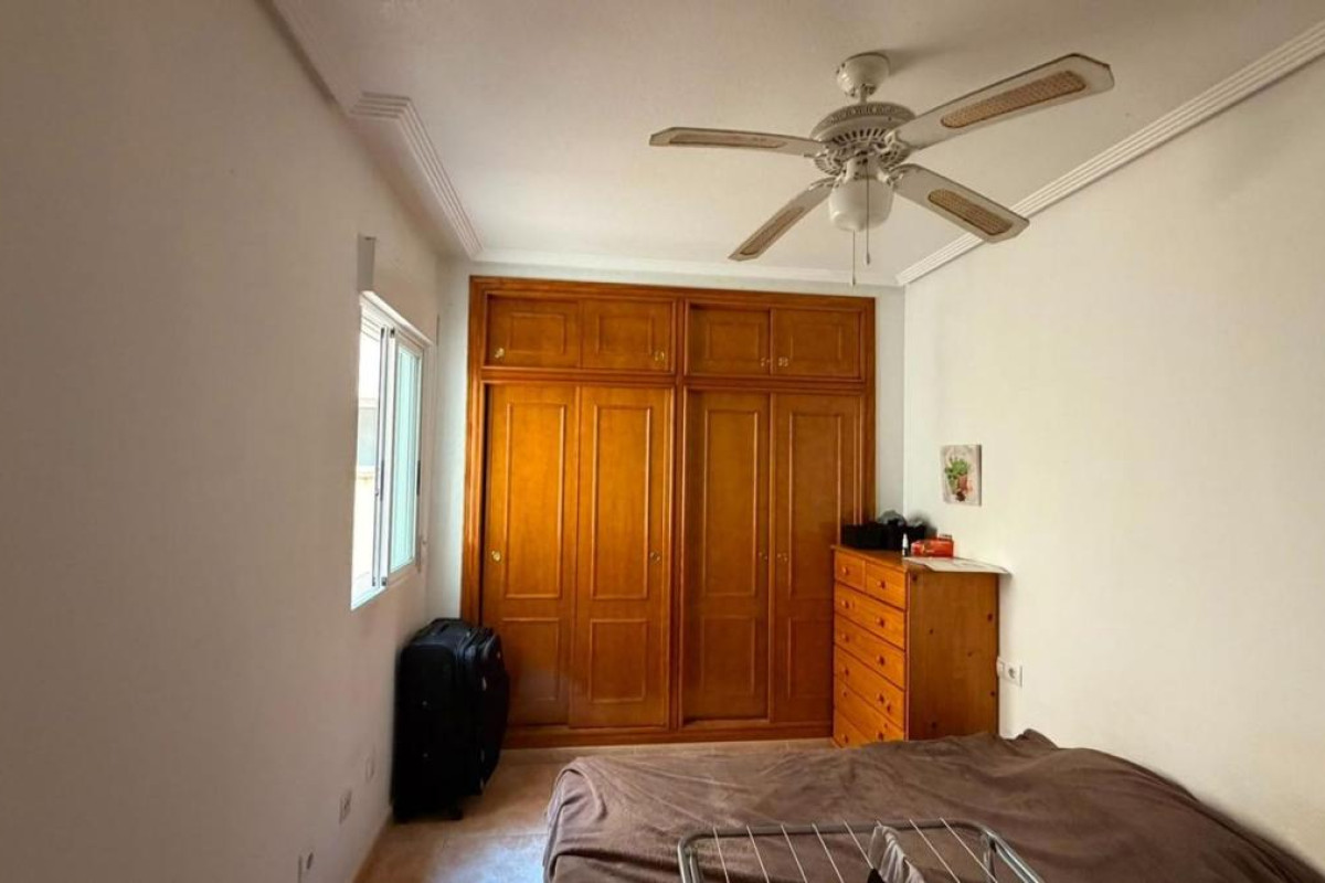 Resale - Apartment  - Torrevieja - torrevieja