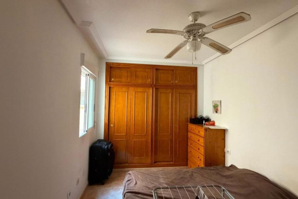 Resale - Apartment  - Torrevieja - torrevieja