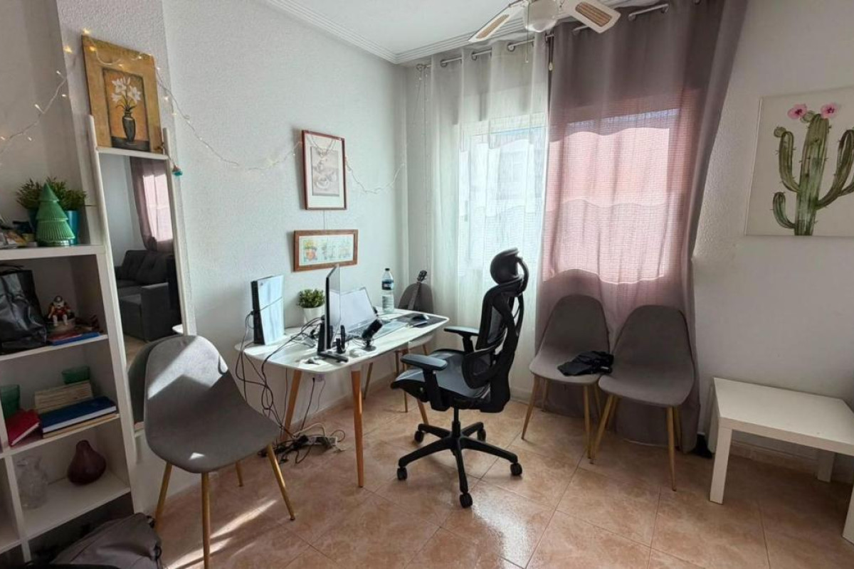 Resale - Apartment  - Torrevieja - torrevieja