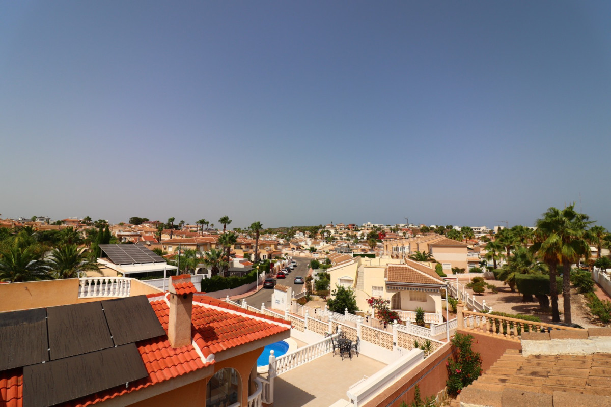 Herverkoop - Vrijstaande Villa - Ciudad Quesada - La Fiesta