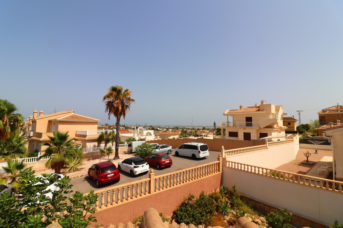Herverkoop - Vrijstaande Villa - Ciudad Quesada - La Fiesta