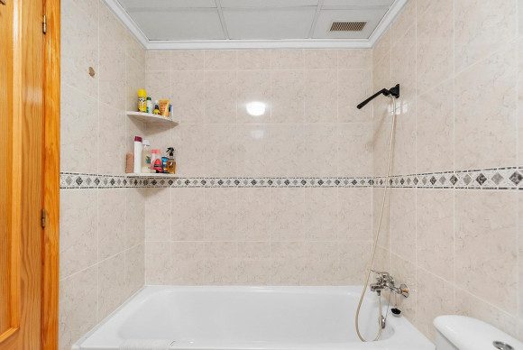 Reventa - Apartamento / piso - Torrevieja - Playa del cura
