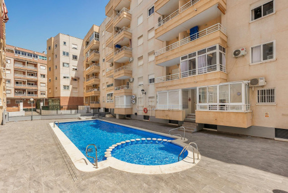 Reventa - Apartamento / piso - Torrevieja - Playa del cura