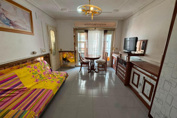 Herverkoop - Studio - Torrevieja - Centro