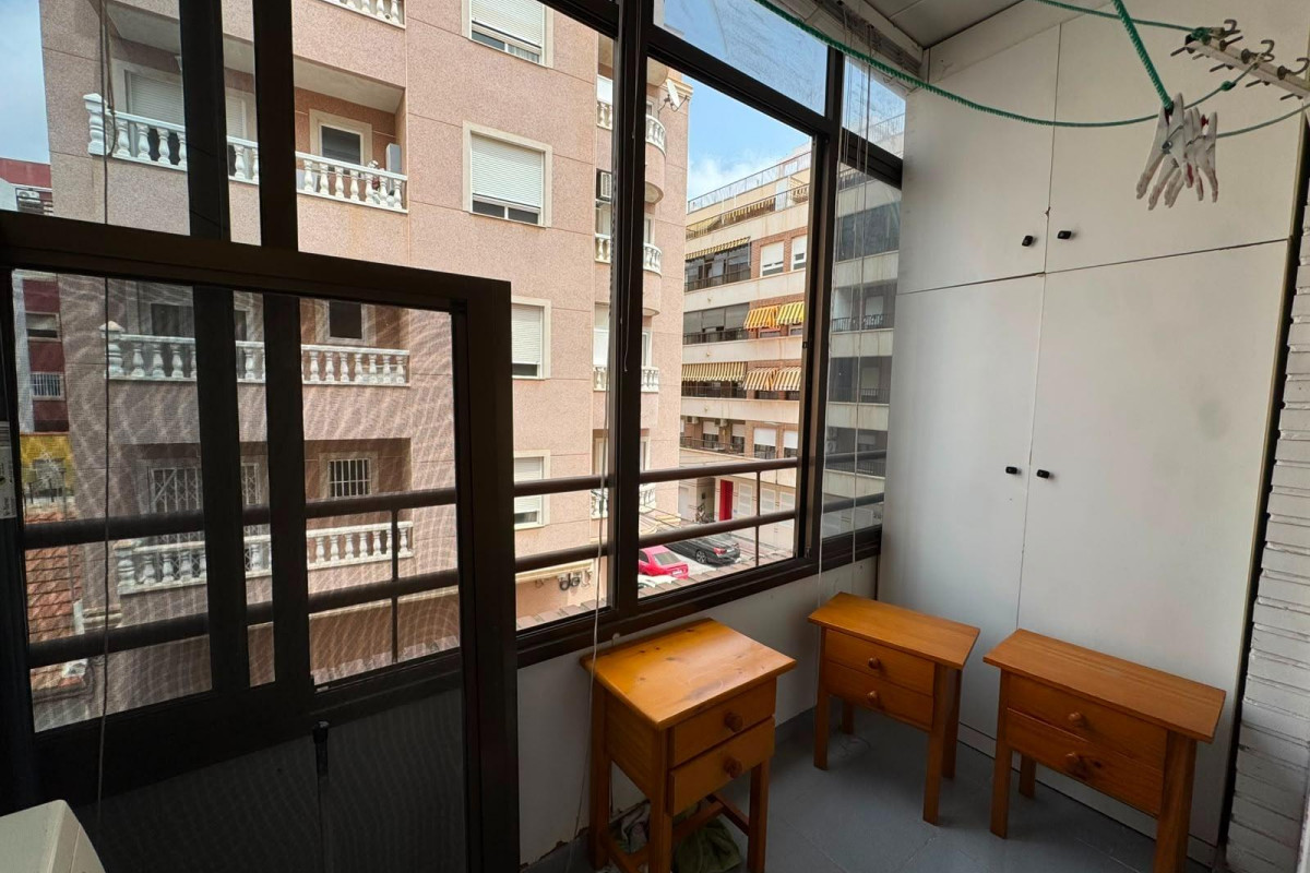 Herverkoop - Studio - Torrevieja - Centro