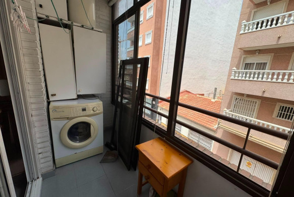 Herverkoop - Studio - Torrevieja - Centro