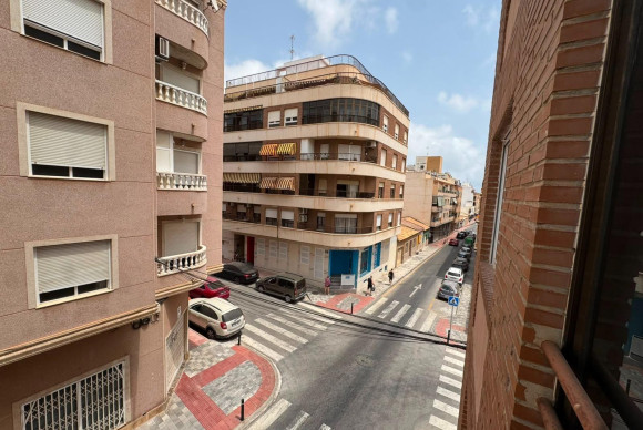 Herverkoop - Studio - Torrevieja - Centro
