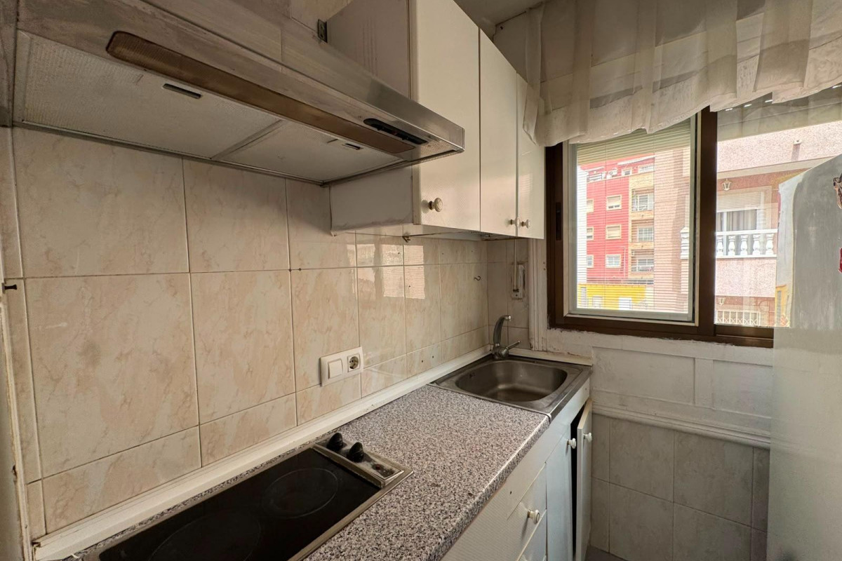 Herverkoop - Studio - Torrevieja - Centro