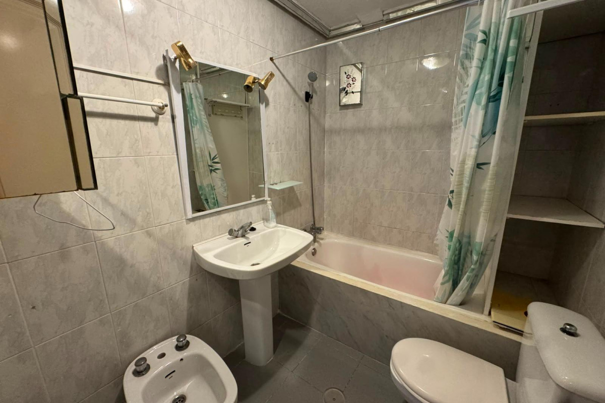 Herverkoop - Studio - Torrevieja - Centro
