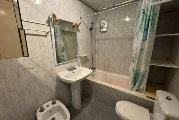Herverkoop - Studio - Torrevieja - Centro