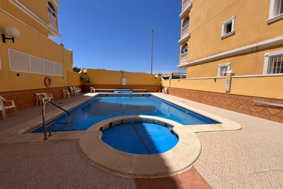 Reventa - Apartamento / piso - Algorfa - Algorfa - Village