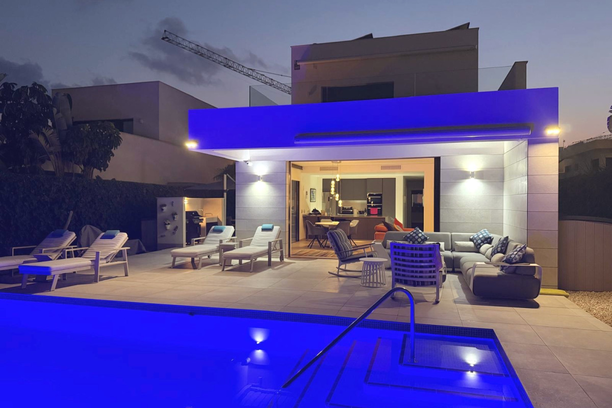 Reventa - Detached Villa - Los Montesinos - La Herrada