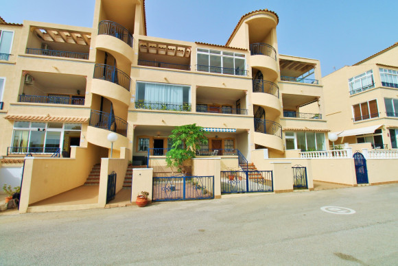 Resale - Apartment  - Punta Prima