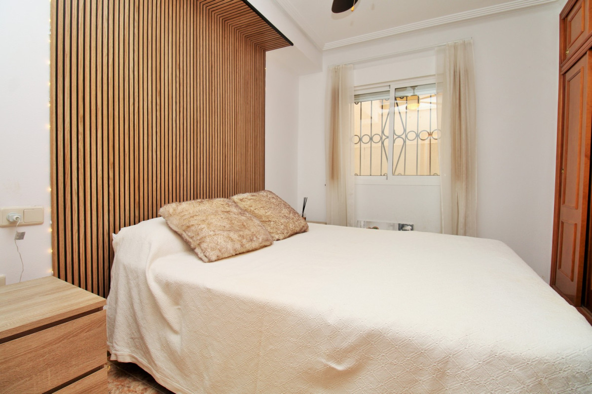 Resale - Apartment  - Punta Prima