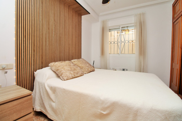 Resale - Apartment  - Punta Prima