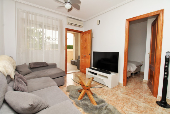 Resale - Apartment  - Punta Prima