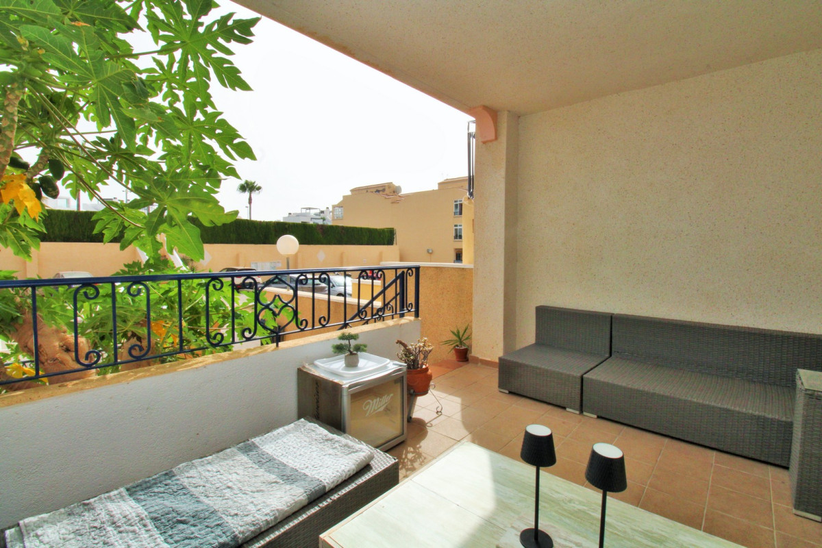 Resale - Apartment  - Punta Prima