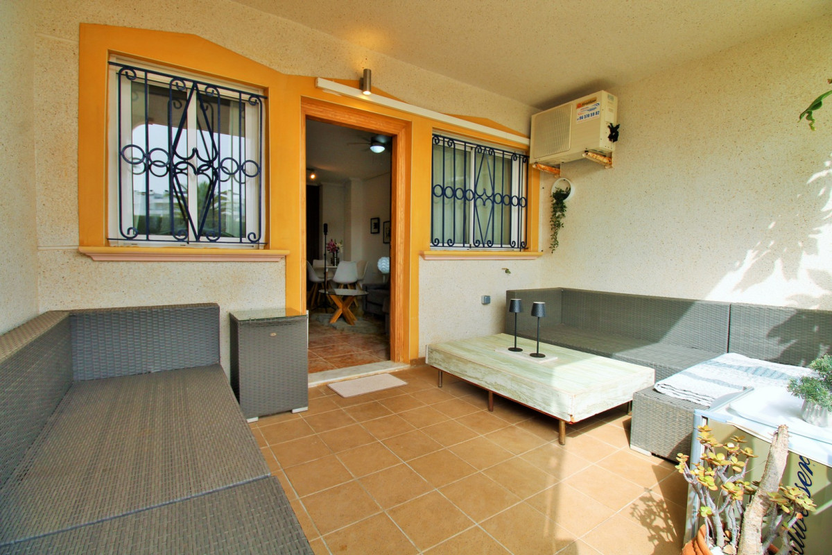 Resale - Apartment  - Punta Prima