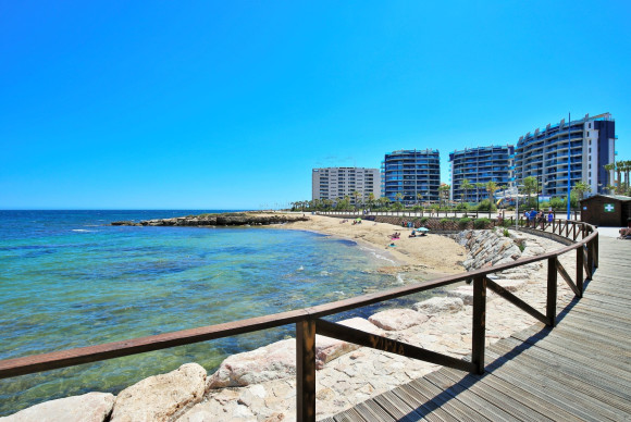 Resale - Apartment  - Punta Prima