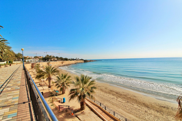 Resale - Apartment  - Punta Prima