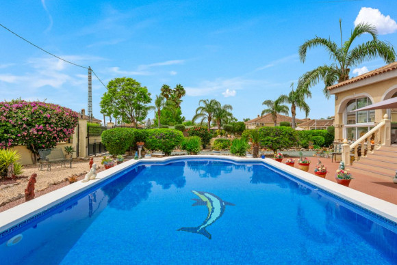 Resale - Villa - Catral