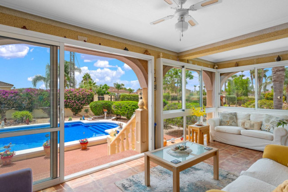 Resale - Villa - Catral
