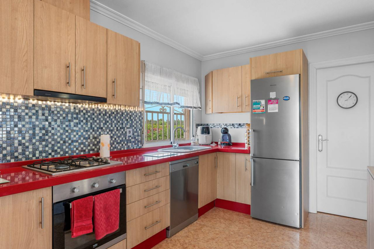 Resale - Villa - Catral