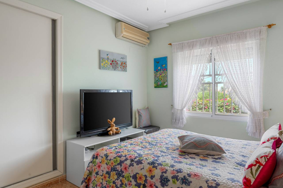 Resale - Villa - Catral