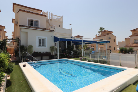 Herverkoop - Vrijstaande Villa - Algorfa - Montebello
