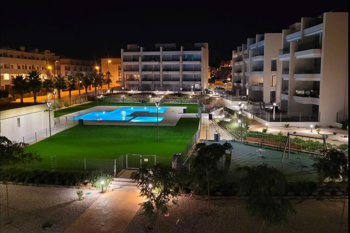 Resale - Apartment  - Orihuela Costa - Villamartin