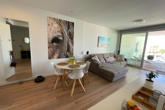 Resale - Apartment  - Orihuela Costa - Villamartin