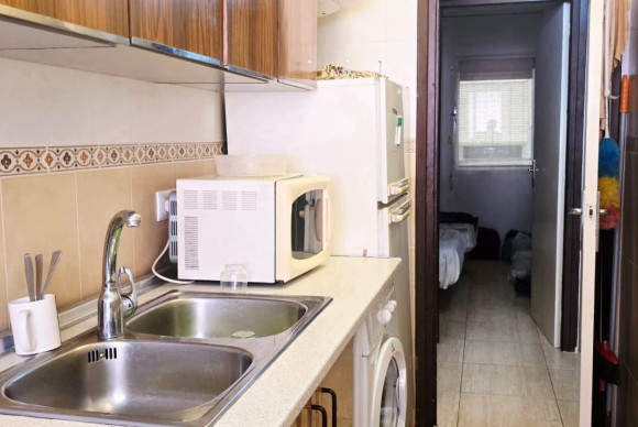 Herverkoop - Apartment / flat - Benidorm - Centro