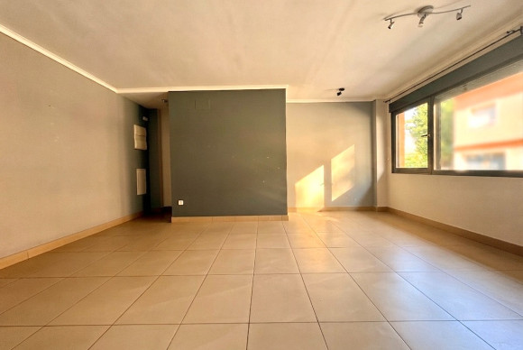Resale - Apartment / flat - Ondara