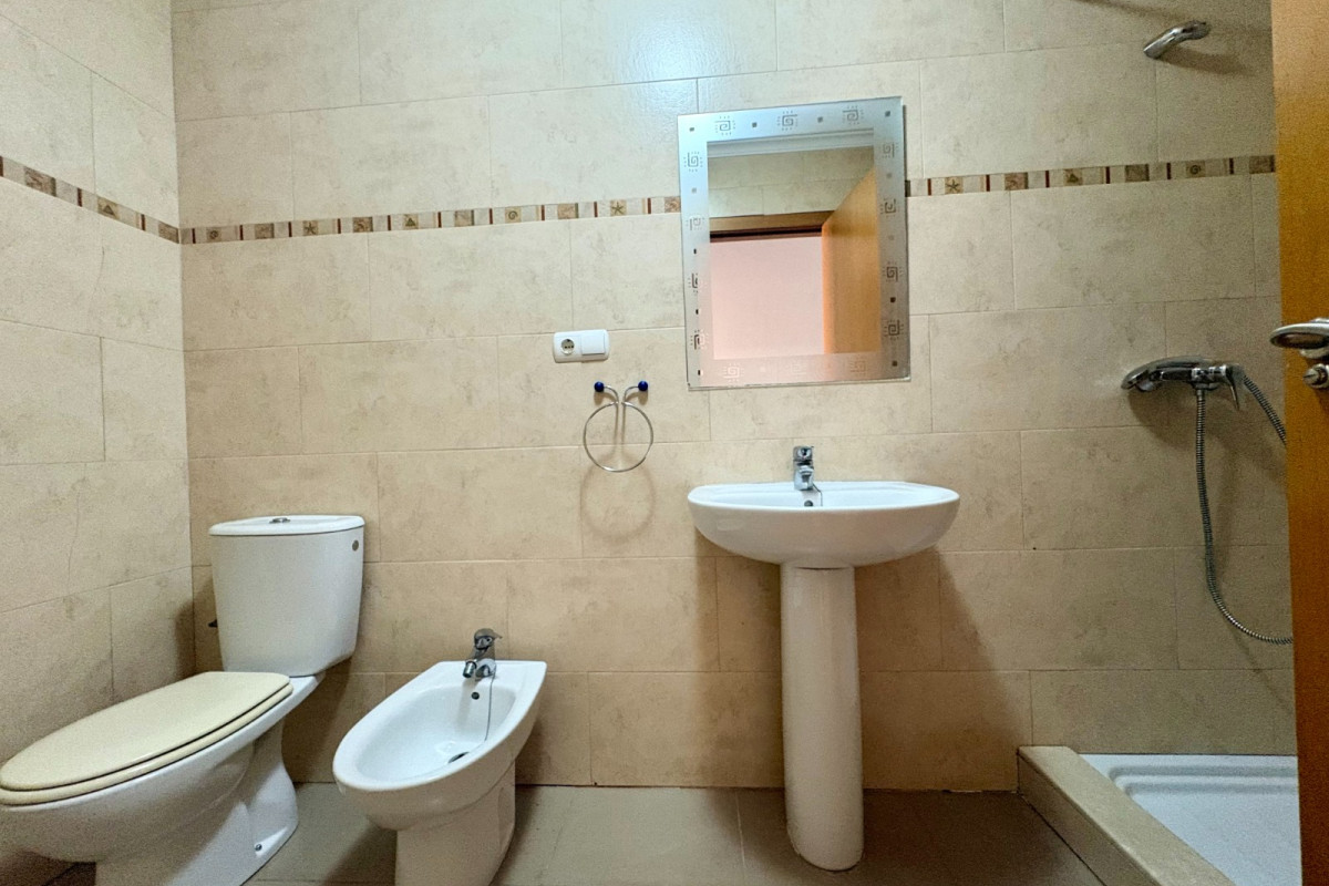 Resale - Apartment / flat - Ondara