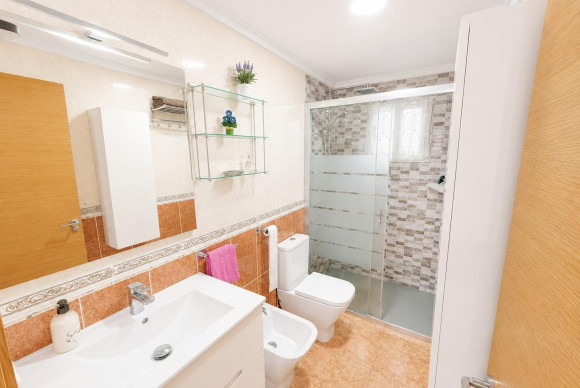 Herverkoop - Appartement  - Torrevieja - Estacion de autobuses