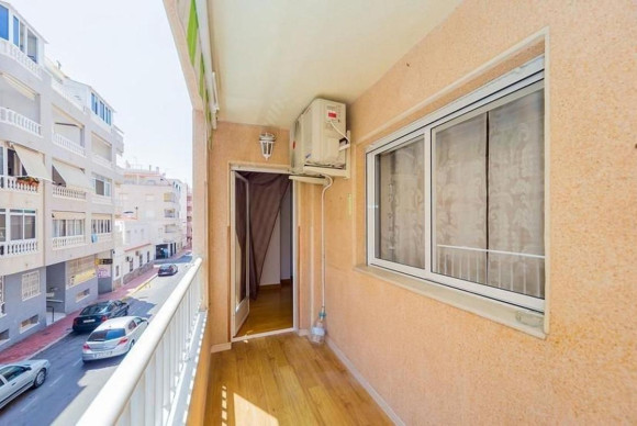 Reventa - Apartamento / piso - Torrevieja - torrevieja